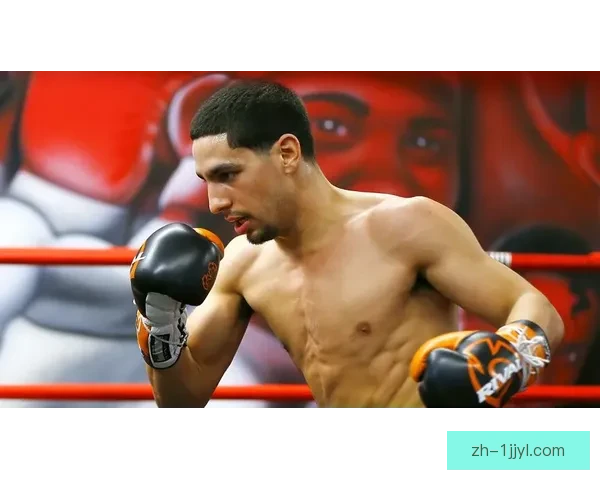 《足球教练》丹尼踏上职业赛场新征程